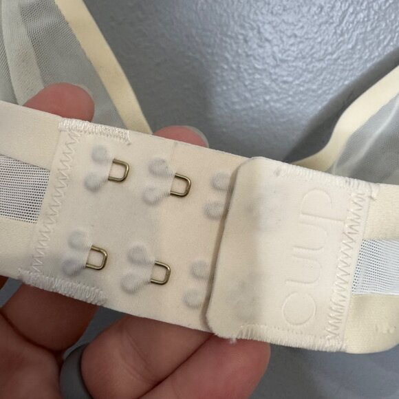 CUUP the plunge mesh bra in ivory size 36C - Picture 5 of 6